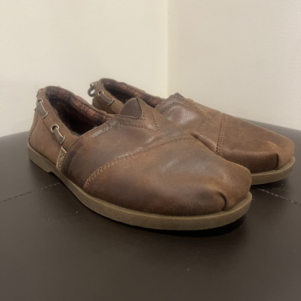BOBS From Skechers Womens Size 6 Chill Luxe Buttoned Up Brown Faux‎ Leather